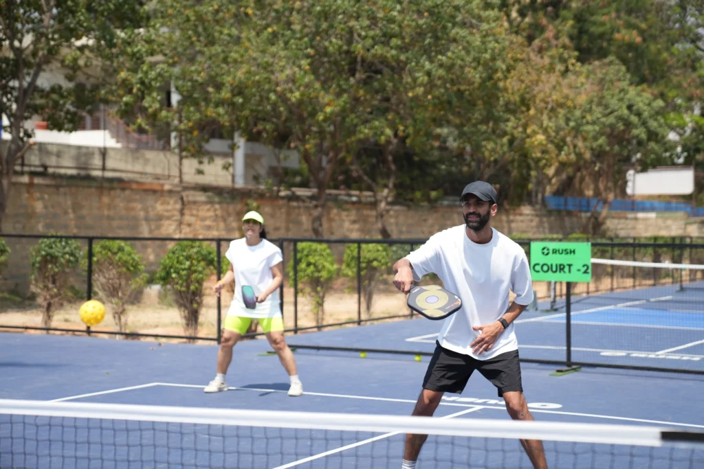 Embassy Energize padel